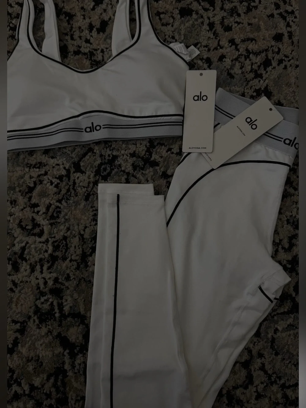 ALO Yoga women’s White alo set with Black Piping